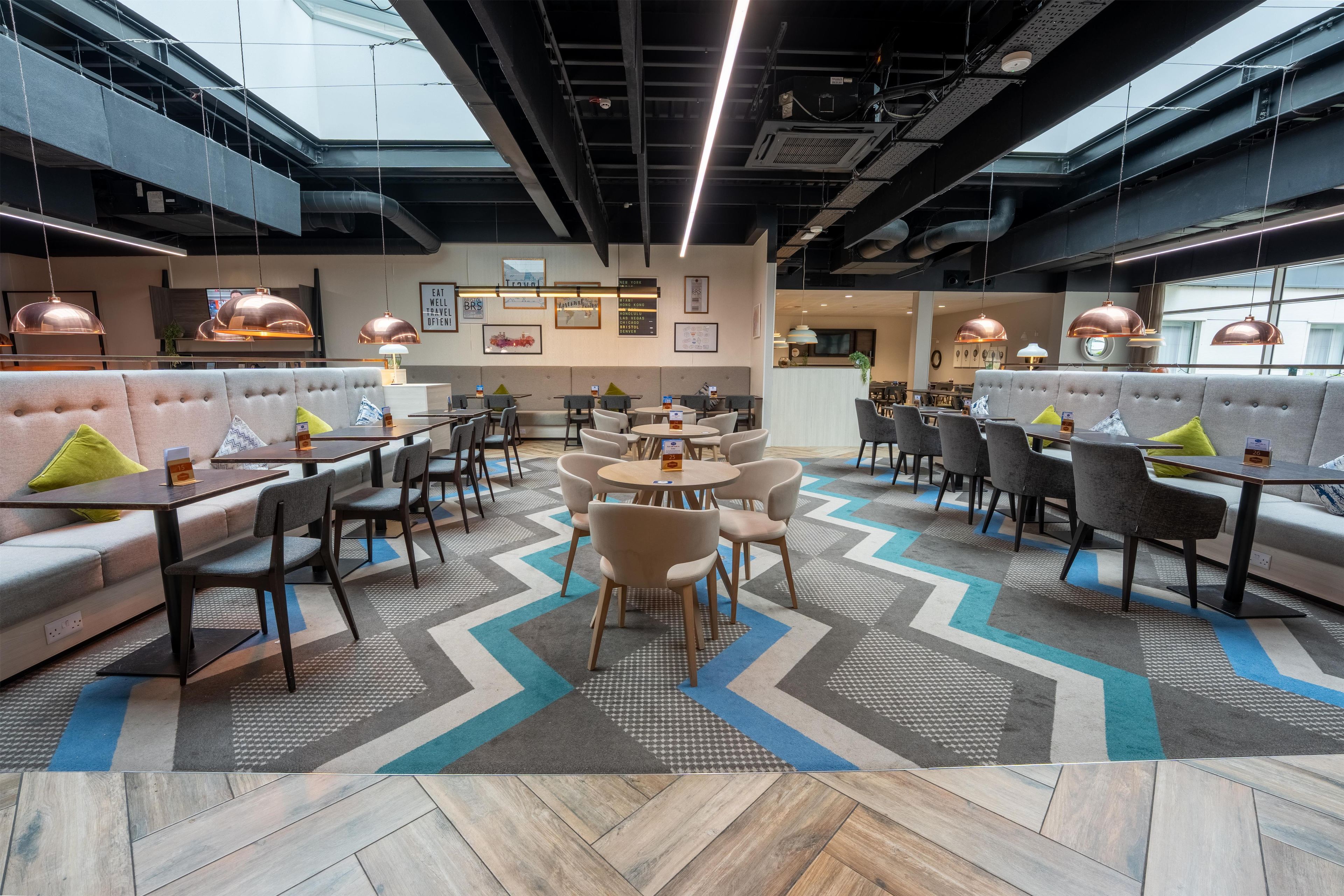 Photo - Hampton by Hilton Bristol Airport