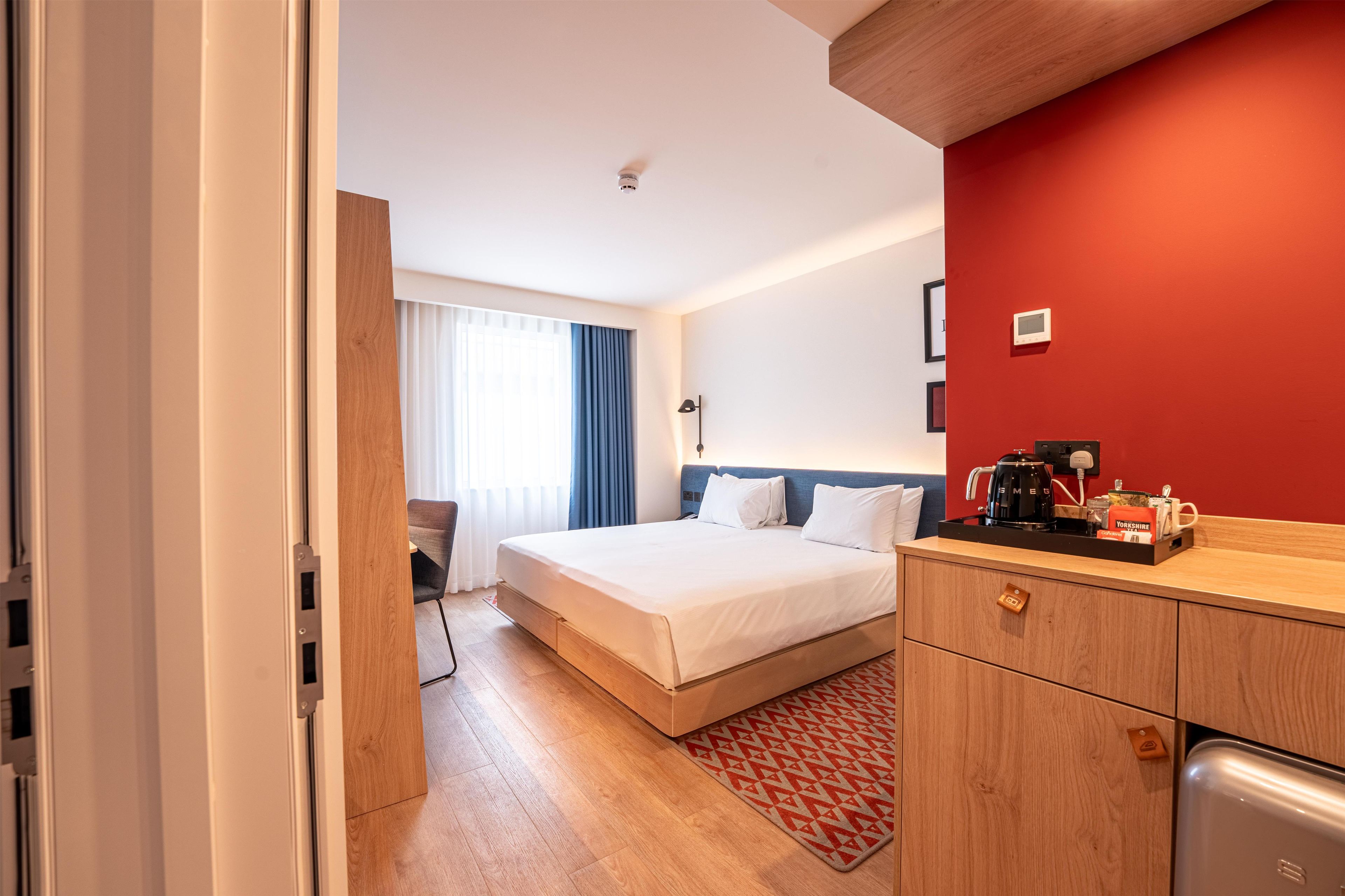 Photo - Hampton by Hilton Bristol Airport