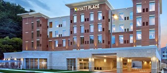 Hyatt Place Chapel Hill / Southern Village