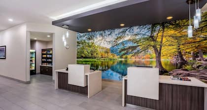 La Quinta Inn & Suites by Wyndham Houston Cypress