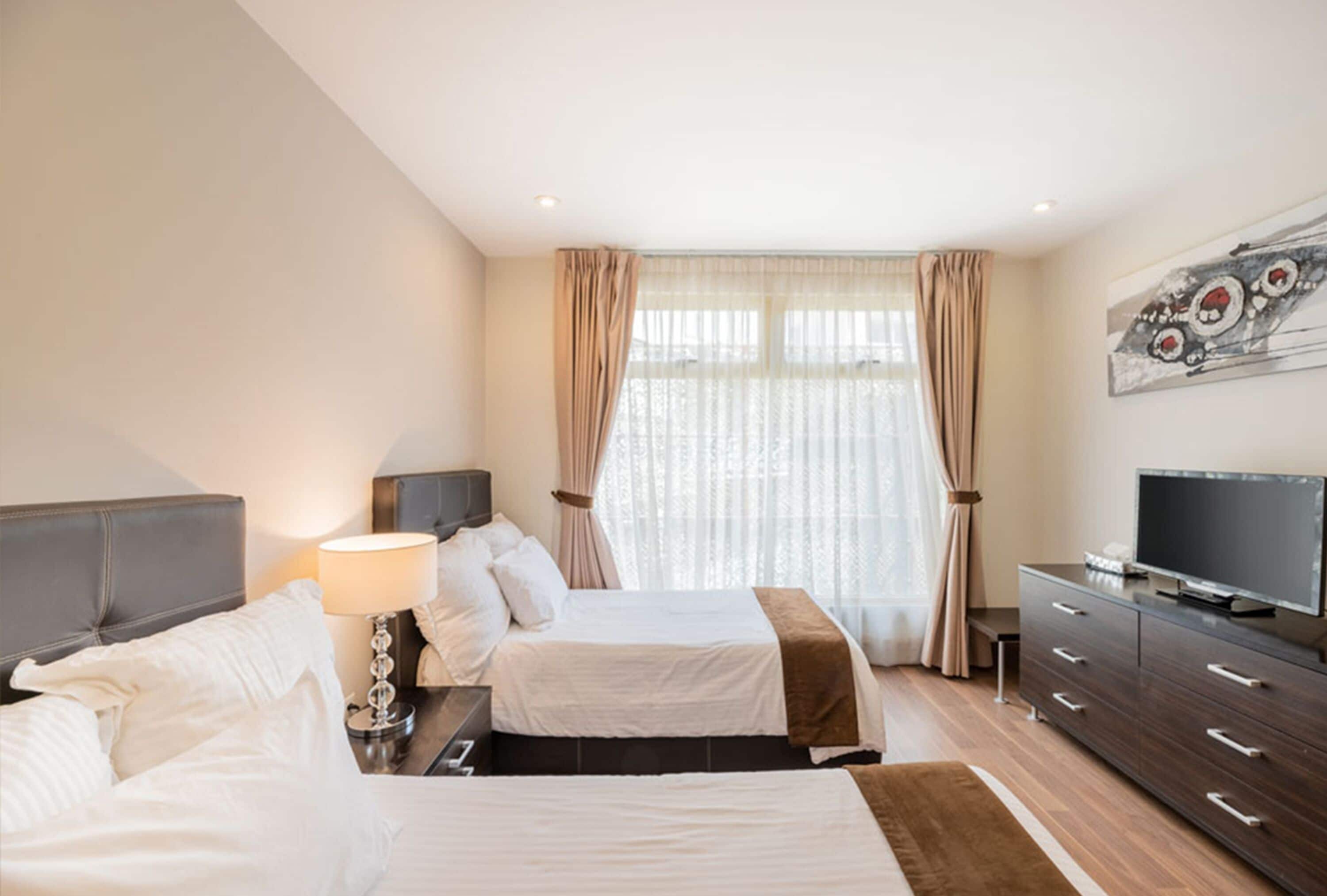 Comfort Apartment, 2 Bedrooms | In-room safe, desk, soundproofing, iron/ironing board