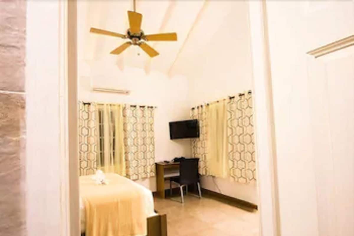 Superior Room, 1 Queen Bed, Beach View | View from room