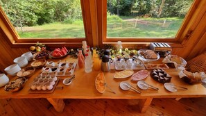 Free daily buffet breakfast - Peuma Lodge Patagonia (Futaleufú)