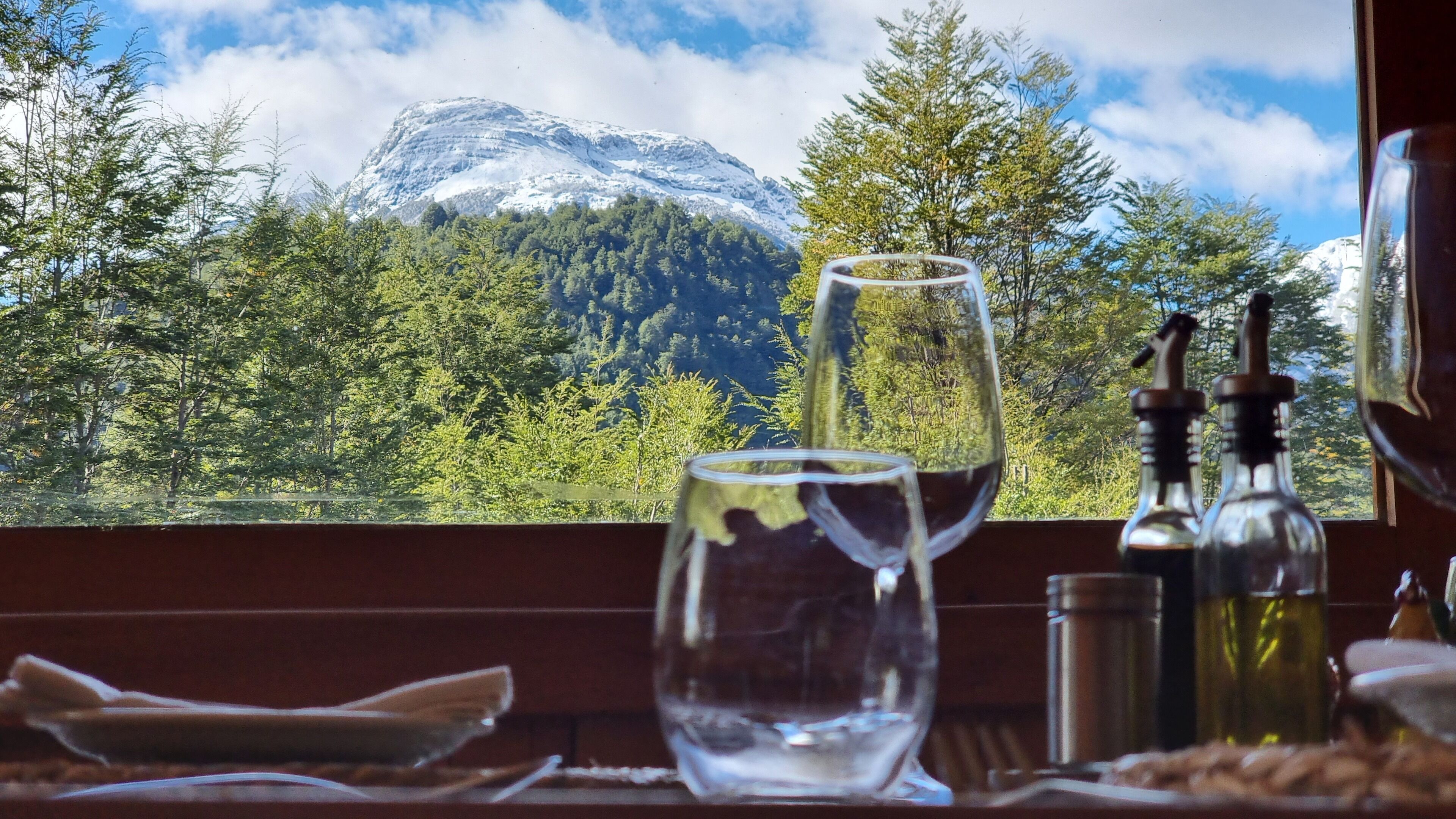 Breakfast, lunch and dinner served