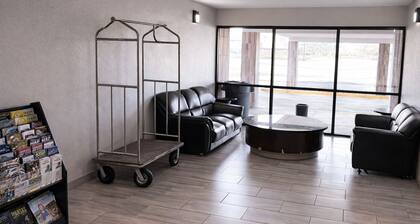 Executive Inn Pine Bluff