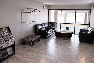 派恩布拉夫行政酒店