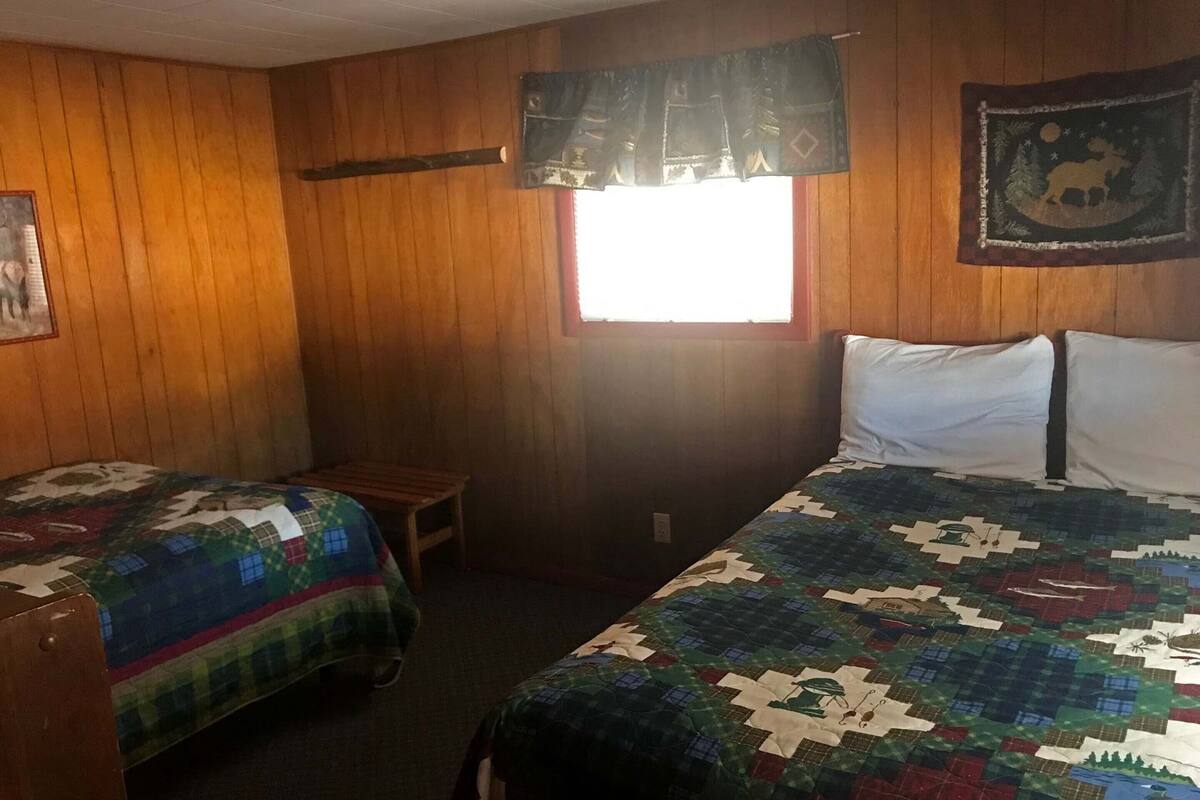标准小屋, 多张床, 简易厨房 | 加厚床垫、免费 WiFi、特色家居、床单
