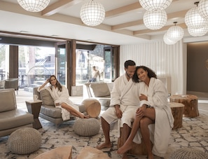 Couples treatment rooms, body treatments, hydrotherapy