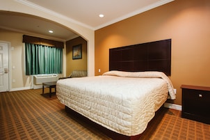 Escrivaninha, ferros/tábuas de passar roupa, Wi-Fi de cortesia