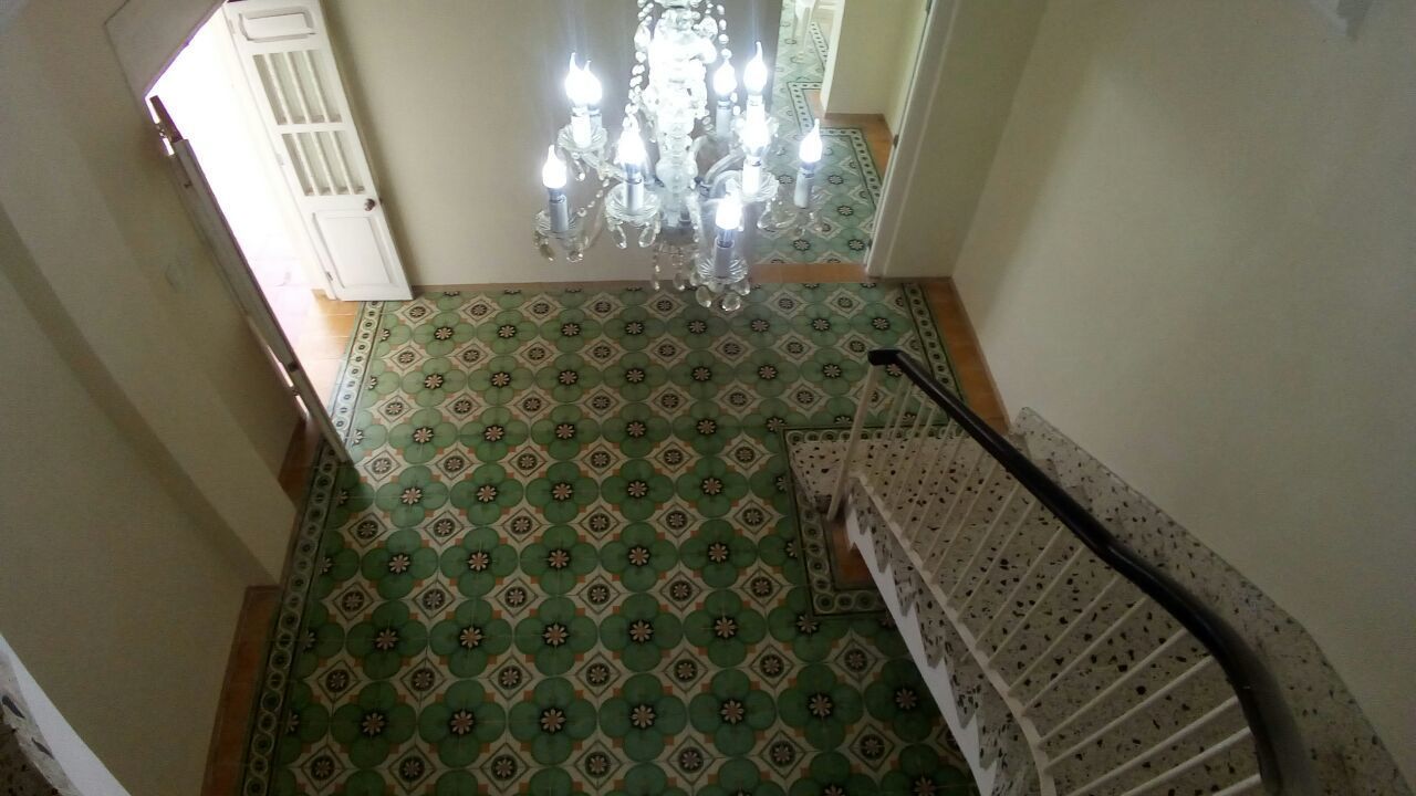 Pintu masuk interior