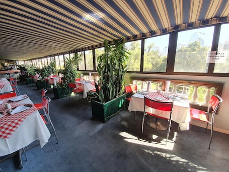 Desayuno continental incluido todos los días