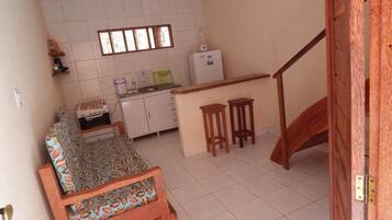 Duplex | Dapur kecil peribadi | Peti sejuk, ketuhar gelombang mikro, ketuhar, dapur