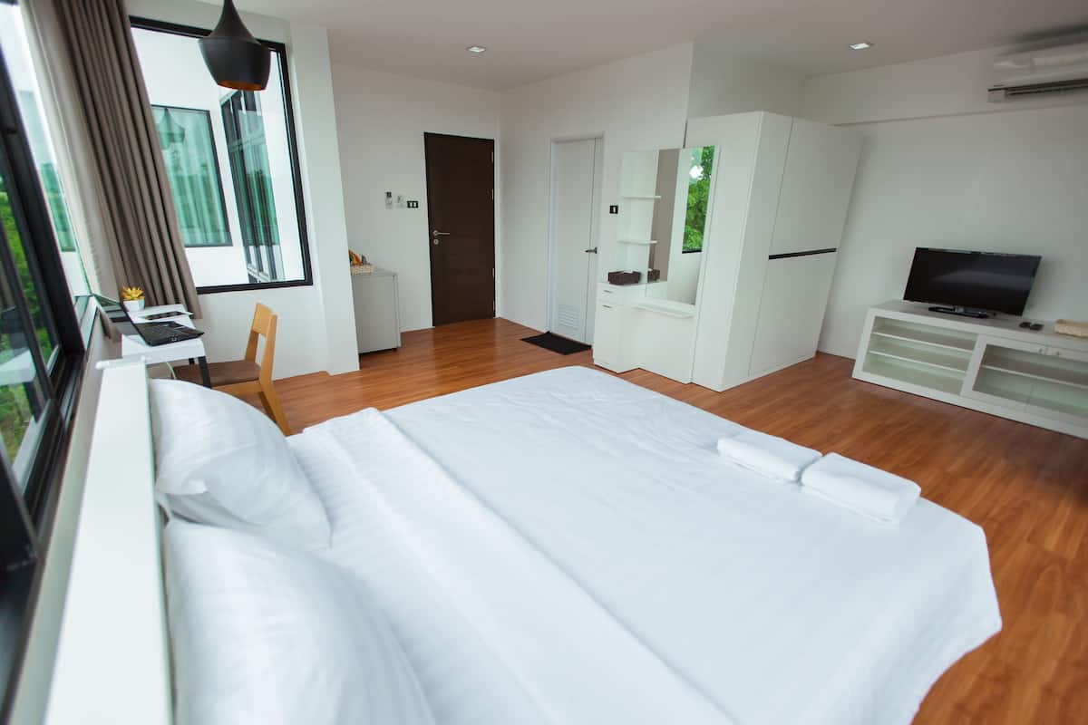 Supreme Room | Minibar, desk, free WiFi