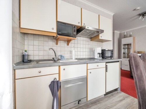 Moderni huoneisto lähellä Willingenia, jossa on oma parveke ja puutarhan käyttö