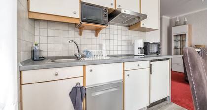 Moderni huoneisto lähellä Willingenia, jossa on oma parveke ja puutarhan käyttö