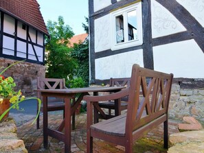 Outdoor dining - Ferienhaus in Hessen mit Garten (Willingshausen)