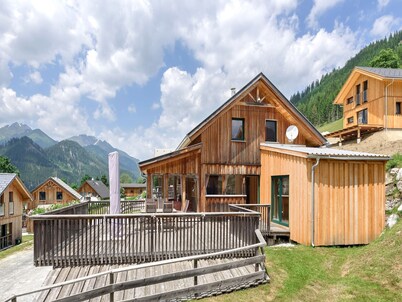 Chalet in Hohentauern near Ski Lift