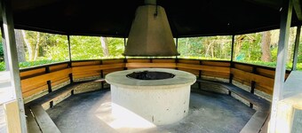 Family villa w/ Trampoline, Pool