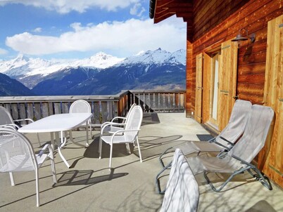 Chalet in Les Collons near Ski Lift & Snowpark