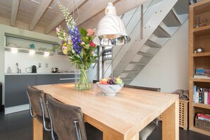 Dining - Modern holiday home between Schoorl and Bergen (Schoorl)