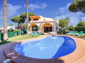 Pool - Modern villa with a private pool (Vilamoura)