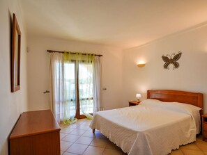 3 Schlafzimmer, Bügeleisen/Bügelbrett, WLAN