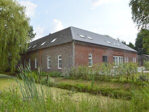 Exterior - Swolgen Estate with Sauna (Swolgen)