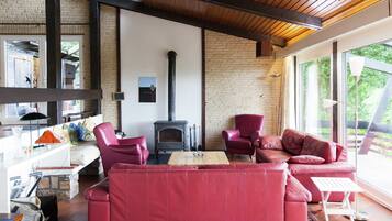 Tv, pejs, stereoanlæg