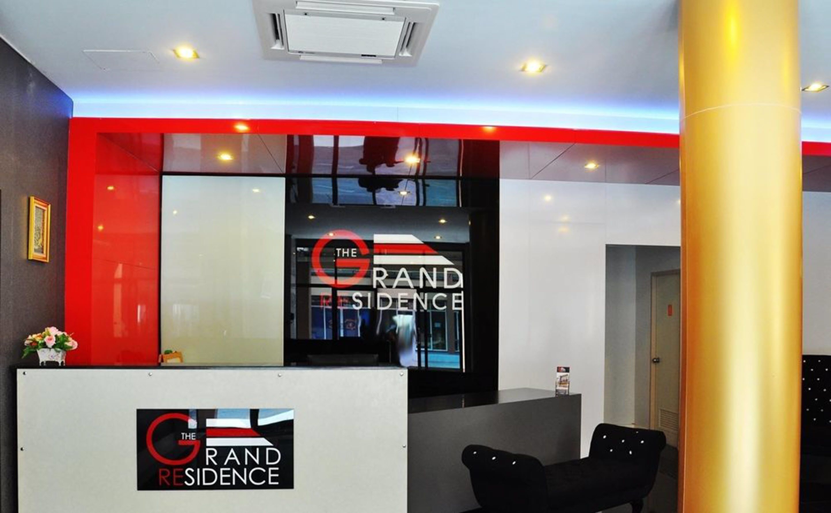 منصة إجراءات تسجيل الوصول/المغادرة