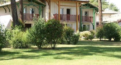 Villa en France près du golf avec piscine