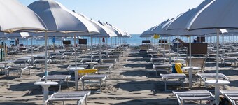 Mobile Home in Italy near the Beach