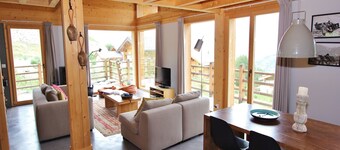 Chalet in La Tzoumaz near Ski Slopes