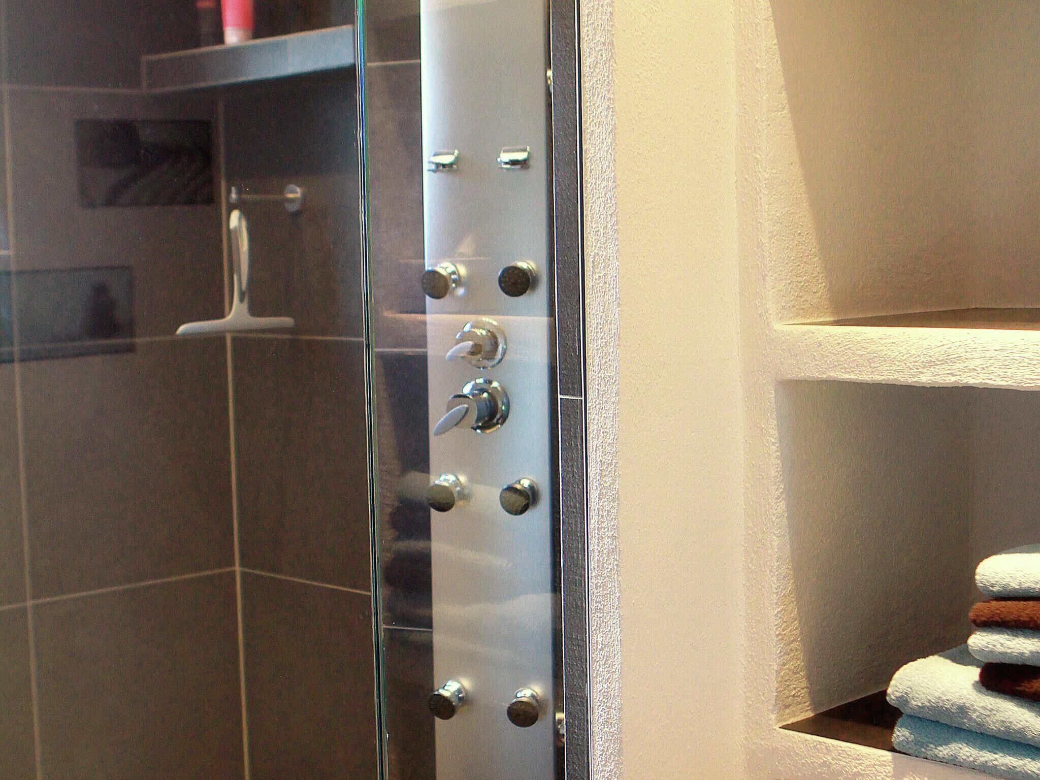 Badewanne, Haartrockner, Bidet
