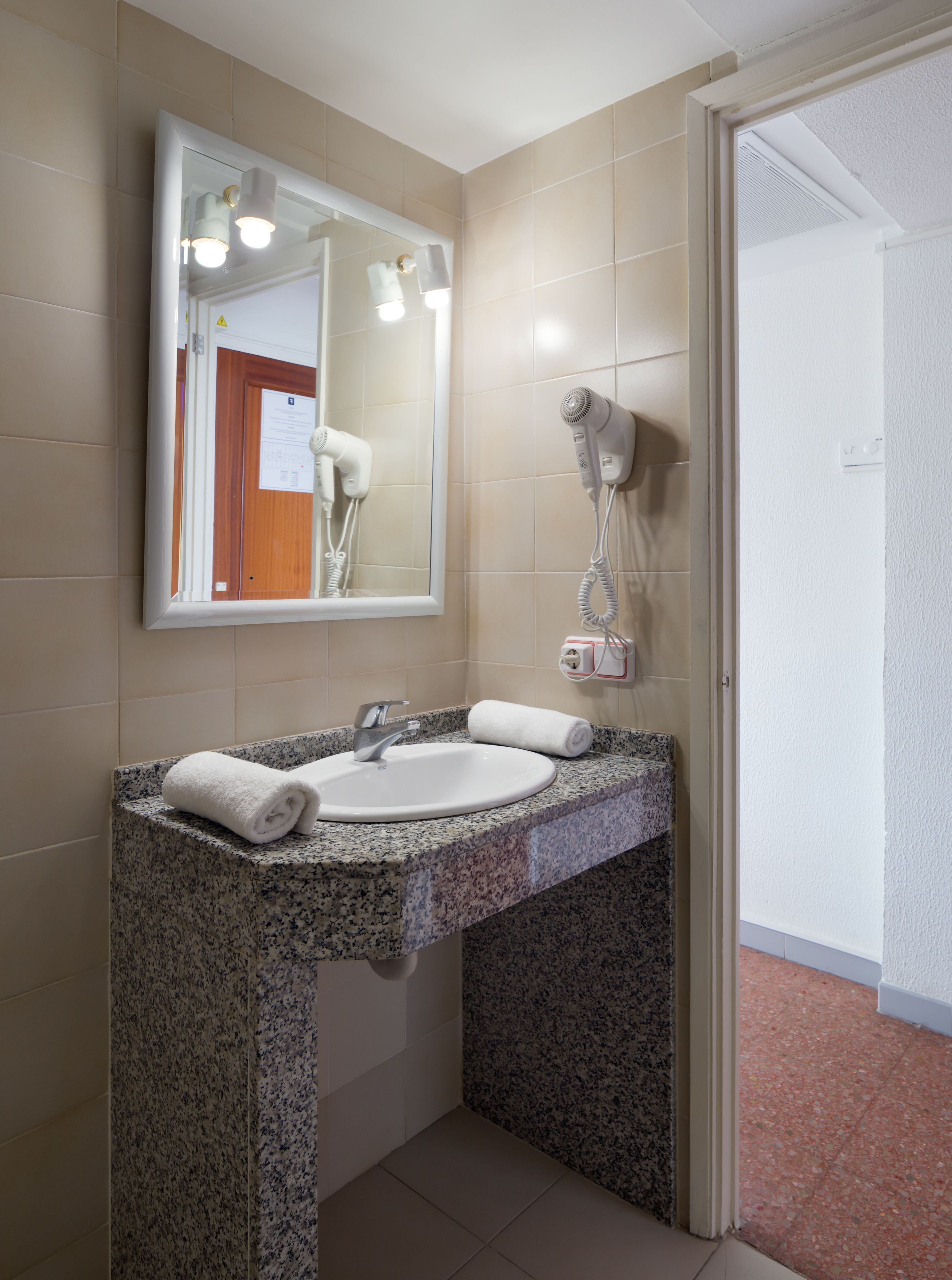 Photo - Hotel Foners