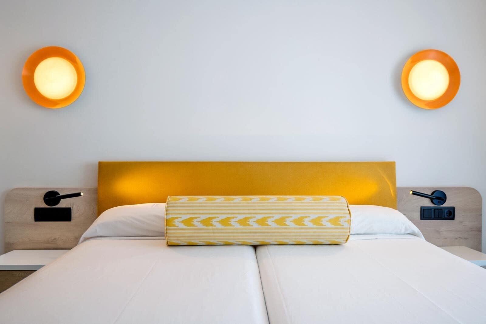 Habitació individual bàsica, balcó | Minibar, escriptori, wifi gratuïta i roba de llit 