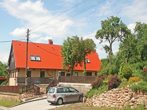 Authentic holiday home with garden near Trutnov