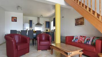 TV, DVD player, ping pong