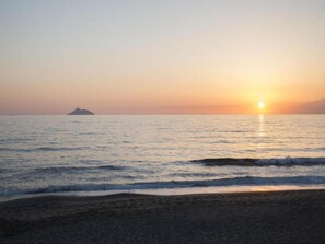 Tæt på stranden