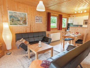 Fernseher, Kamin, DVD-Player, Tischtennisplatte