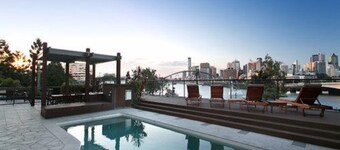 River Plaza Apartments