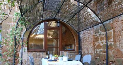 Séjour unique à Sorano avec piscine