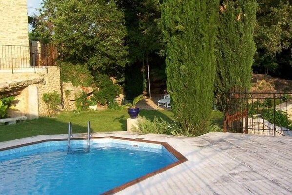 Beheizter Pool