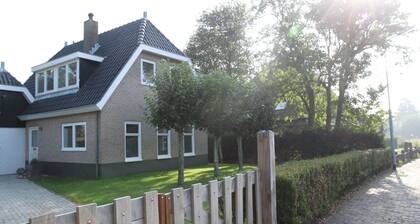 Groet Villa Stay with Garden Views
