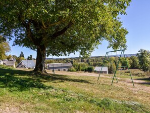 Children’s area - Peaceful Mountain Retreat (Neuvéglise)