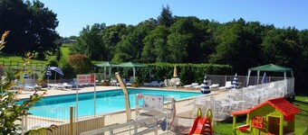 Mukava paritalo Villa lomalla puiston monia palveluita Etelä-Dordogne. 