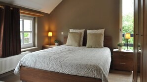 Room - Elegant Villa in Bomal (Bomal-Sur-Ourthe)