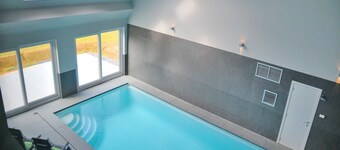 Cozy Holiday Home in SommeLeuze with Private Pool