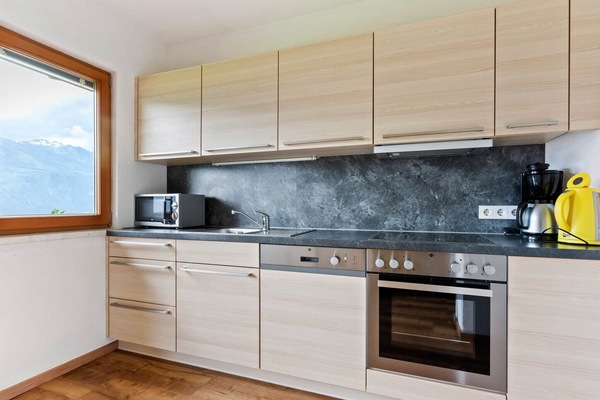 Frigorífic, microones, forn i placa de cuina