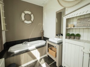 Bathtub