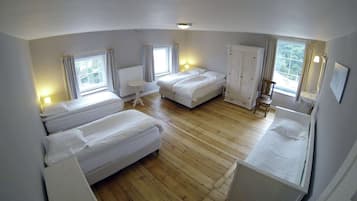 15 bedrooms, WiFi